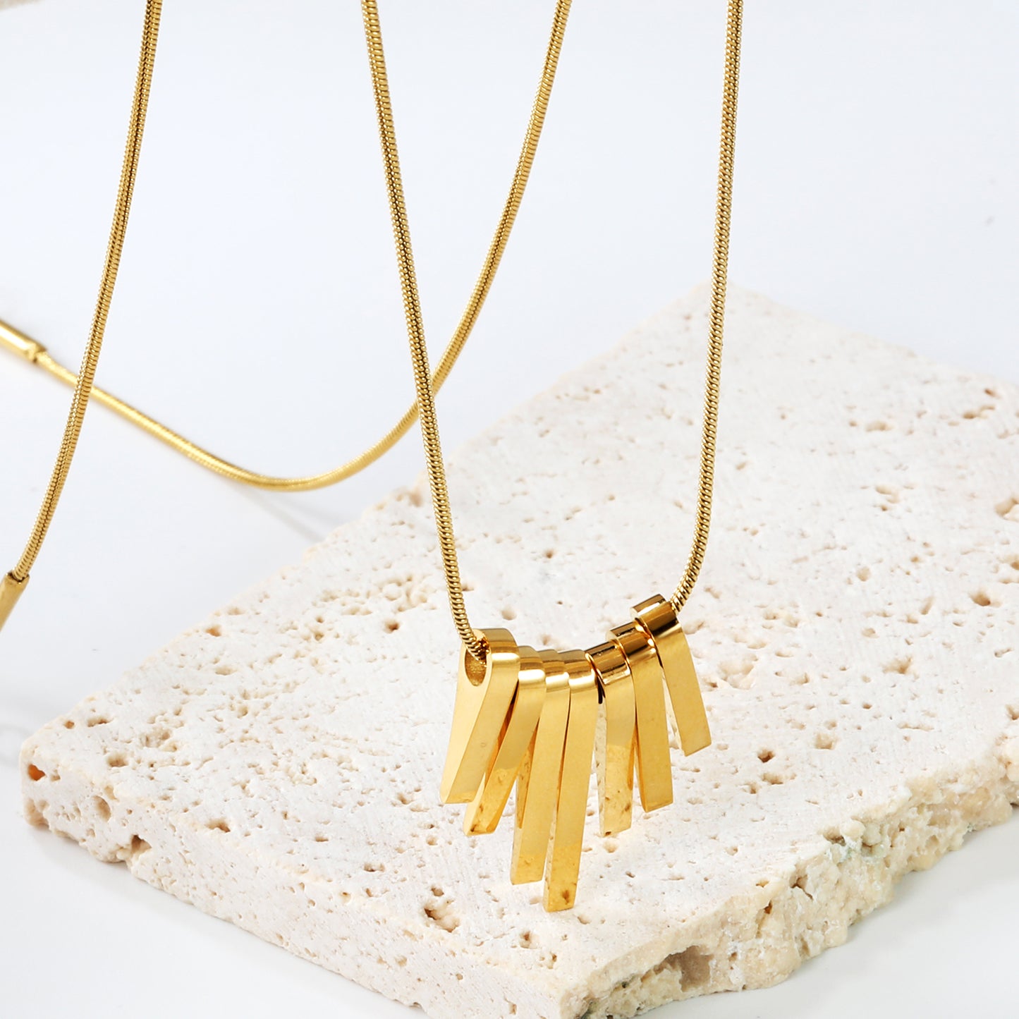 Collar Dorado Geométrico de Barras | Bañado en Oro 18K