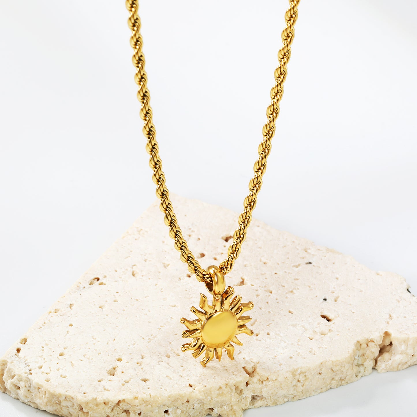 Collar Sol Dorado | Bañado en Oro 18K