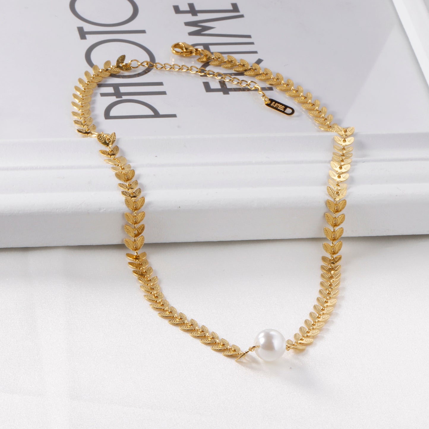 Collar Laurel de Perla | Bañado en Oro 18K