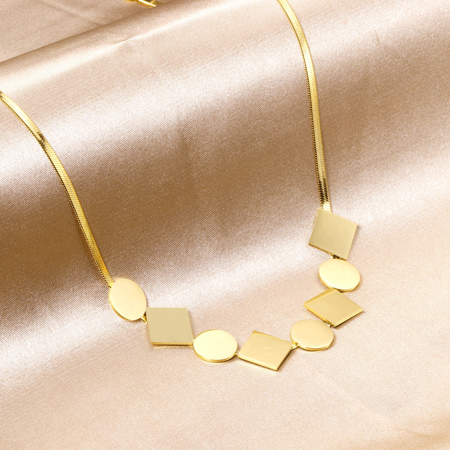 Collar Geométrico Dorado | Bañado en Oro 18K